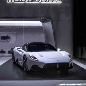 Maserati MC20 thắng giải “siêu xe đẹp nhất năm 2021”