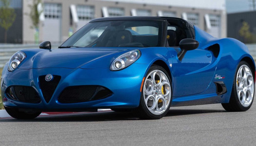 Alfa Romeo 4C Spider 2020 tái xuất với phiên bản đặc biệt