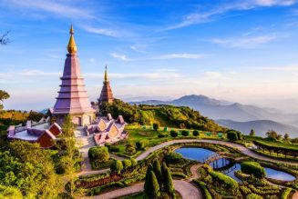 Các tọa độ du xuân 2020 trên thế giới