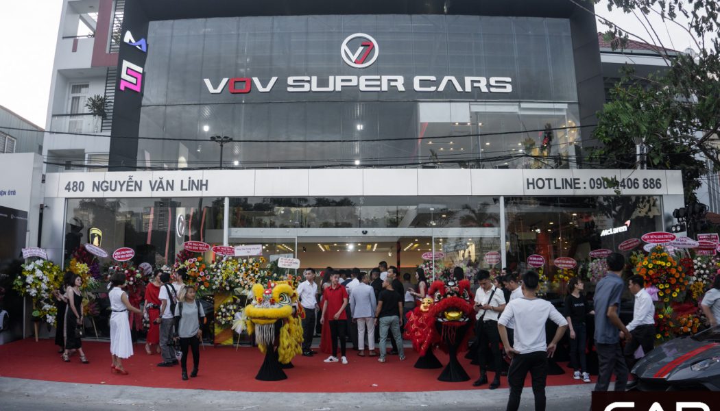 Cận cảnh dàn siêu xe đắt giá quy tụ tại buổi lễ khai trương showroom VOV Super Cars