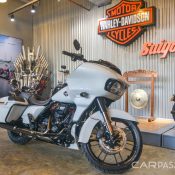 Cận cảnh Harley-Davidson CVO Road Glide 2020 phiên bản giới hạn, giá hơn 2 tỷ đồng