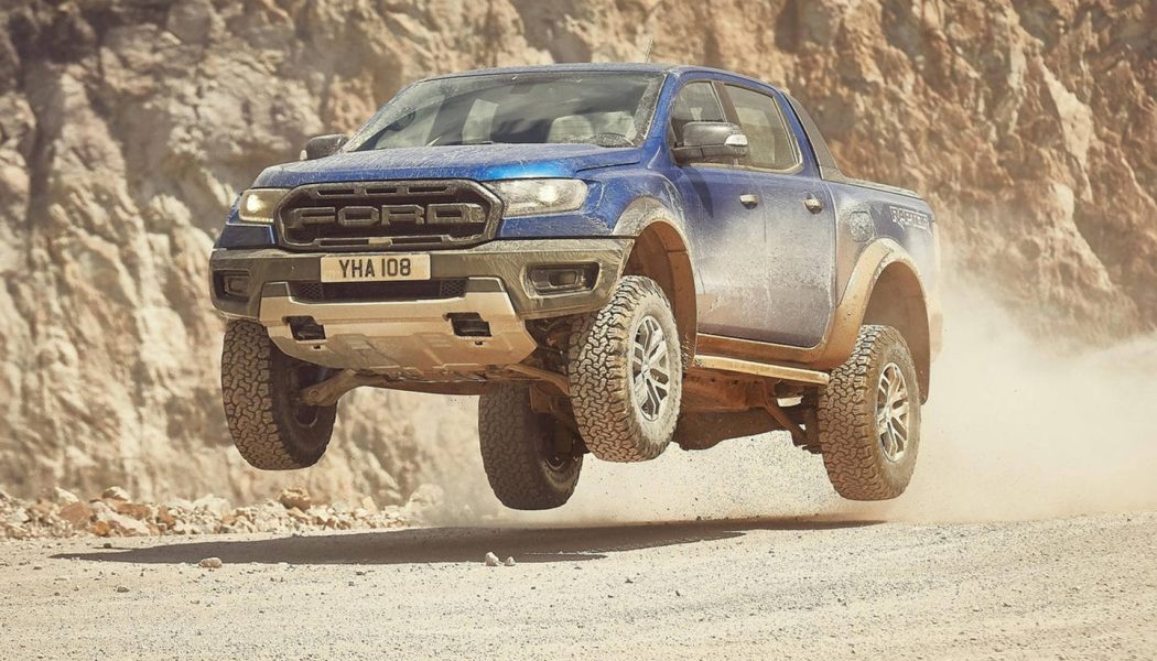 Ford Ranger Raptor sắp được nâng cấp động cơ V8 mạnh hơn 700 mã lực