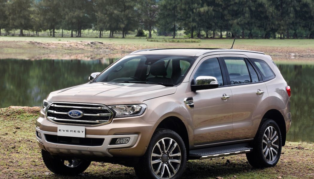 Ford Everest 2019 thêm bản tiêu chuẩn Ambiente ở Việt Nam, giá từ 999 triệu đồng