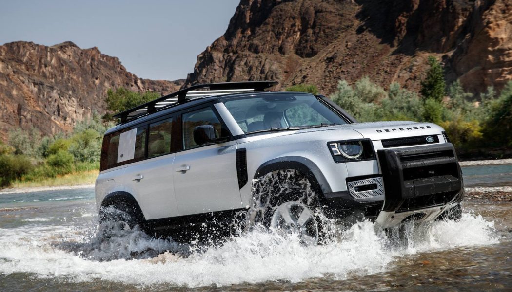 Land Rover Defender 2020 có giá từ 3,7 tỷ đồng tại Việt Nam