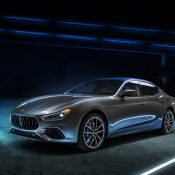 Maserati bước vào kỷ nguyên điện hóa với Ghibli Hybrid