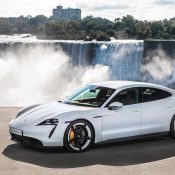 Porsche Taycan được công nhận là mẫu xe tân tiến nhất thế giới