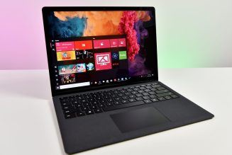 Surface Laptop 2 là laptop tốt nhất năm 2018