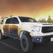 Cứu người trong “bão lửa” California, y tá Mỹ được Toyota tặng xe mới