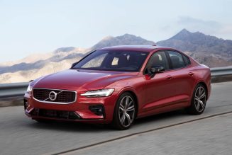 Volvo S60 R-Design ra mắt Việt Nam