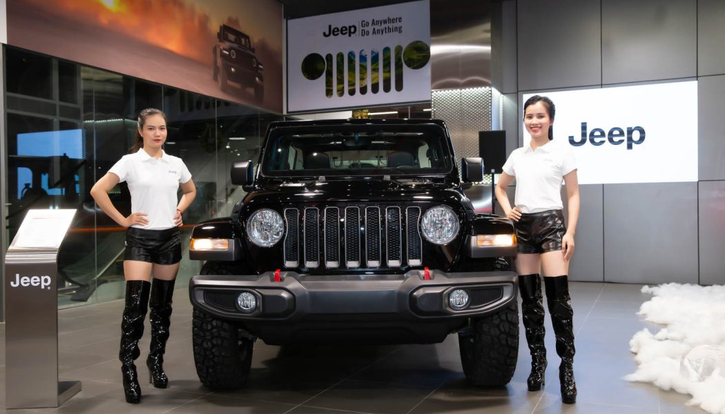 Xe Jeep chính thức hiện diện tại Việt Nam, ra mắt Jeep Wrangler và Jeep Gladiator