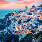 5 bãi biển cát đen tuyệt nhất châu Âu