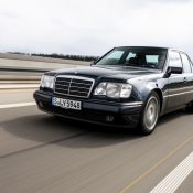 Mercedes 500 E - Sự kết hợp hoàn hảo giữa Mercedes-Benz và Porsche