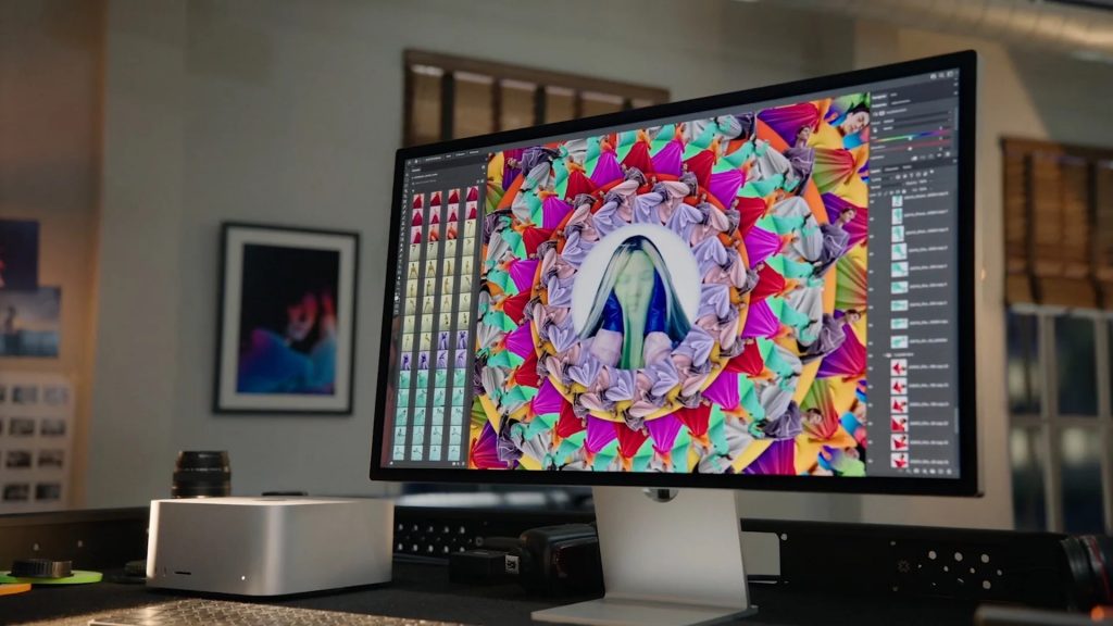 Màn hình Studio Display giá 1.500 USD