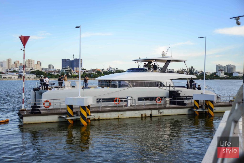 Lagoon Seventy 8 du thuyền hai thân lớn nhất Đông Nam Á trị giá 6,5 triệu Euro bàn giao đến tập đoàn Hưng Thịnh