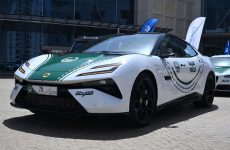 Cảnh sát Dubai bổ sung Lotus Emeya-S thuần điện vào đội xe tuần tra